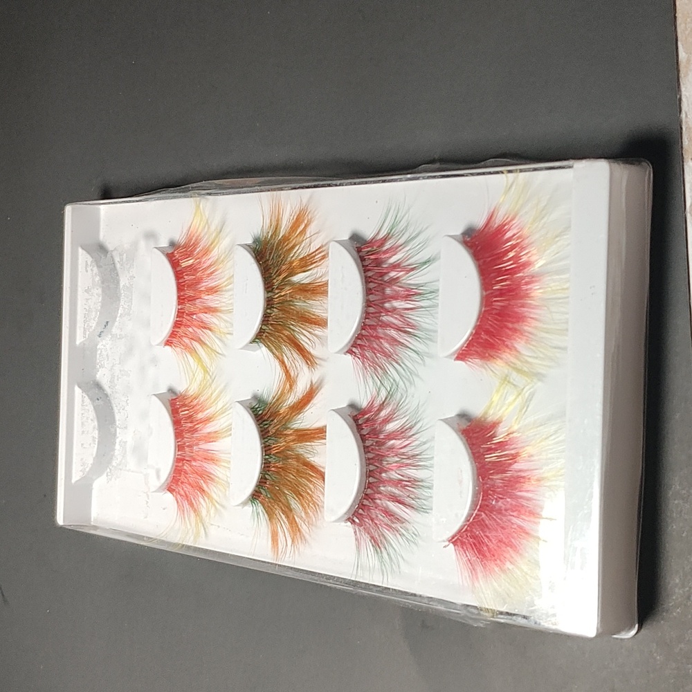 Set of 4 multicolor lashes